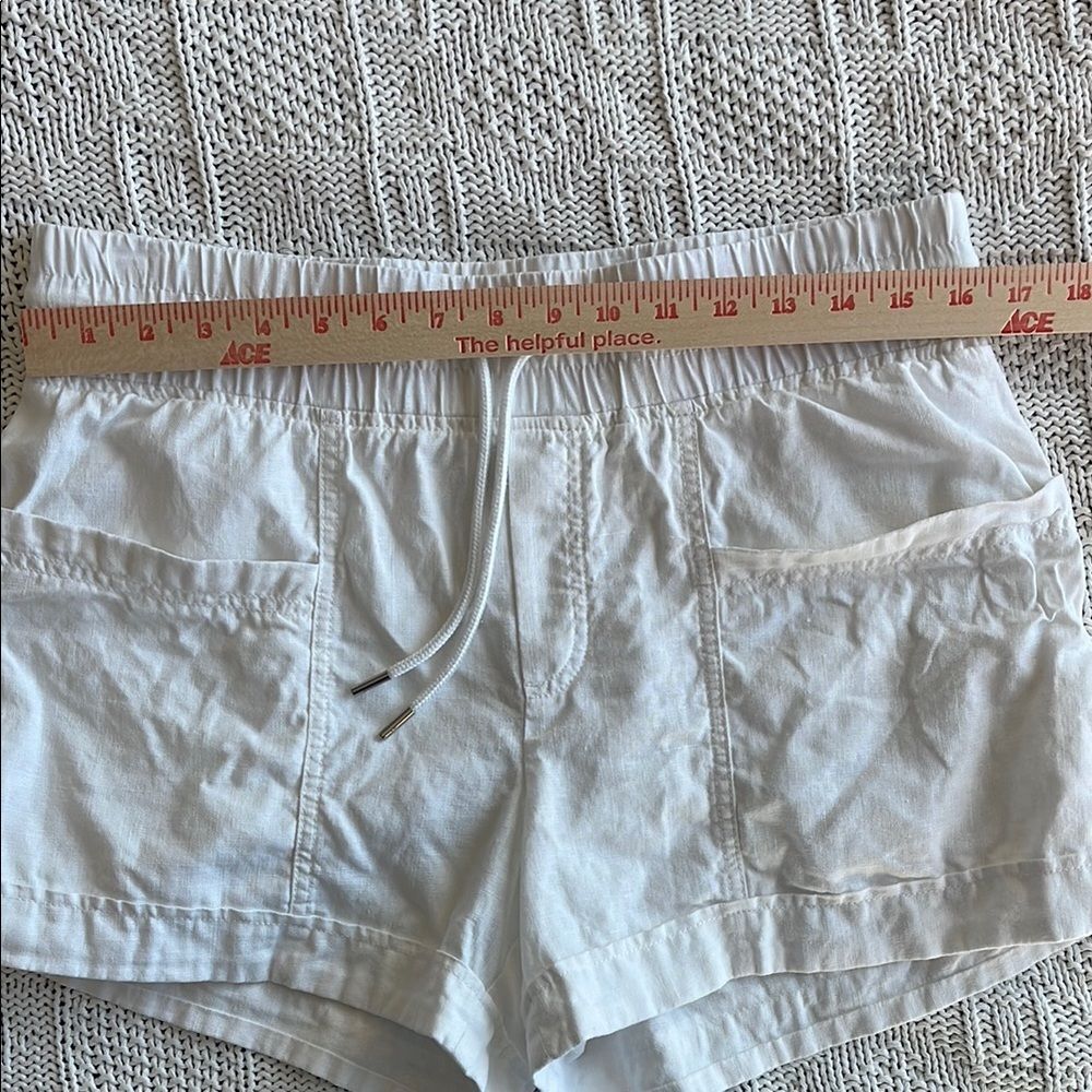 Athleta Cabo Linen 4" Short Women's Sz 8 White - Picture 3 of 9